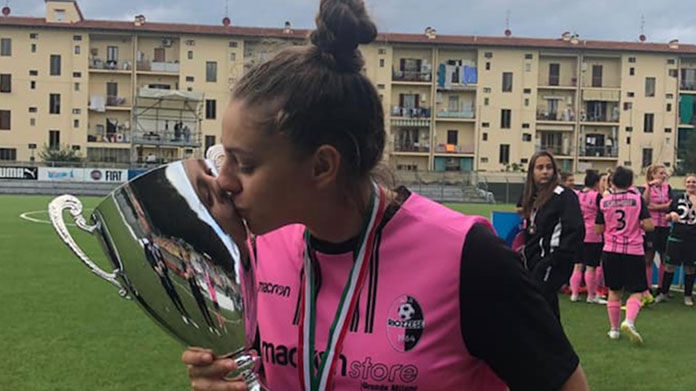 Lutto nel mondo del calcio: morta Arianna Varone Lutto nel mondo del calcio: morta Arianna Varone