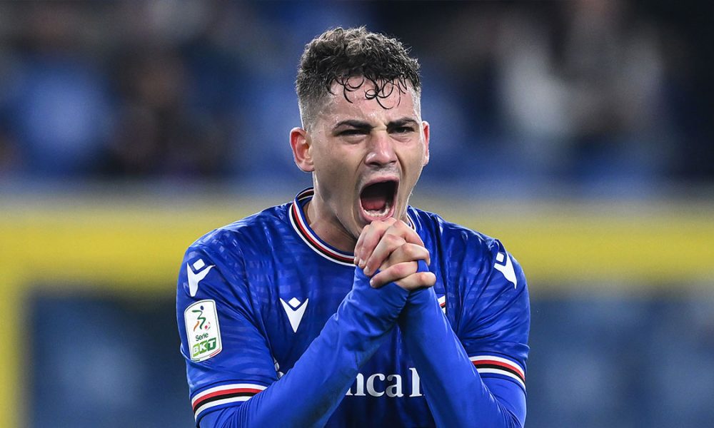 Ex Sampdoria Buon Compleanno Esposito Gli Auguri Dei Blucerchiati