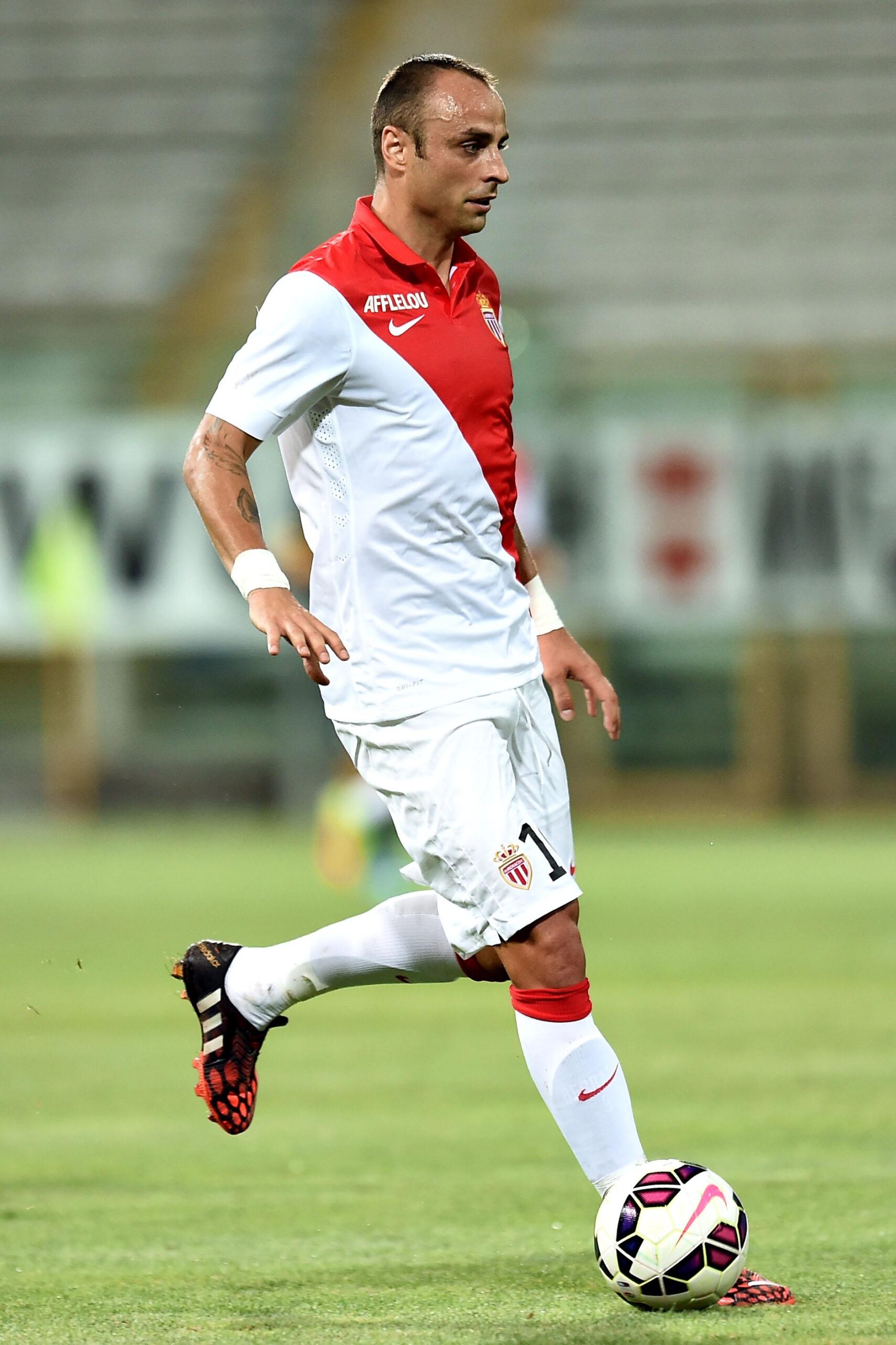 berbatov azione monaco luglio 2014 ifa scaled