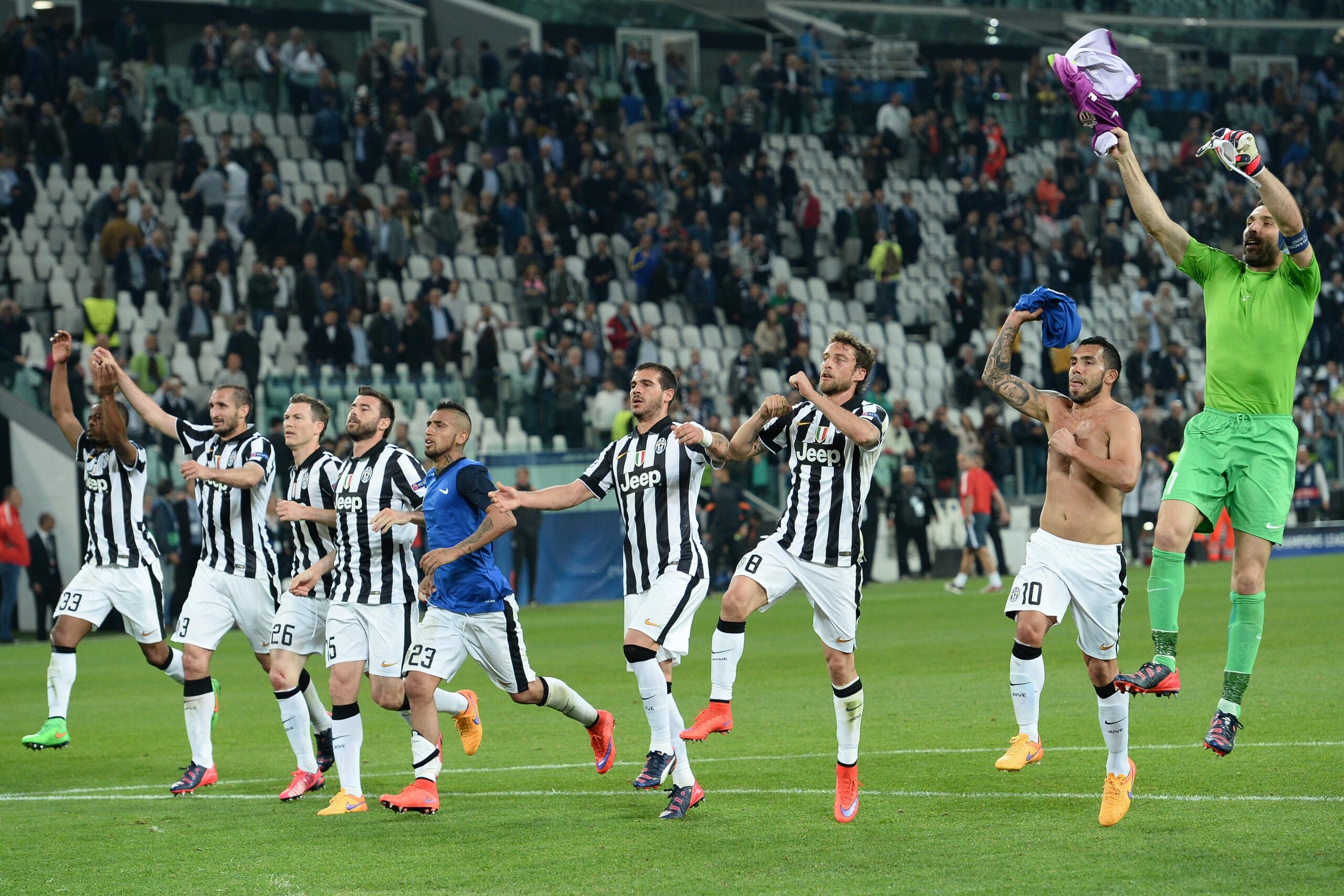 juventus esulta champions league aprile 2015 ifa scaled