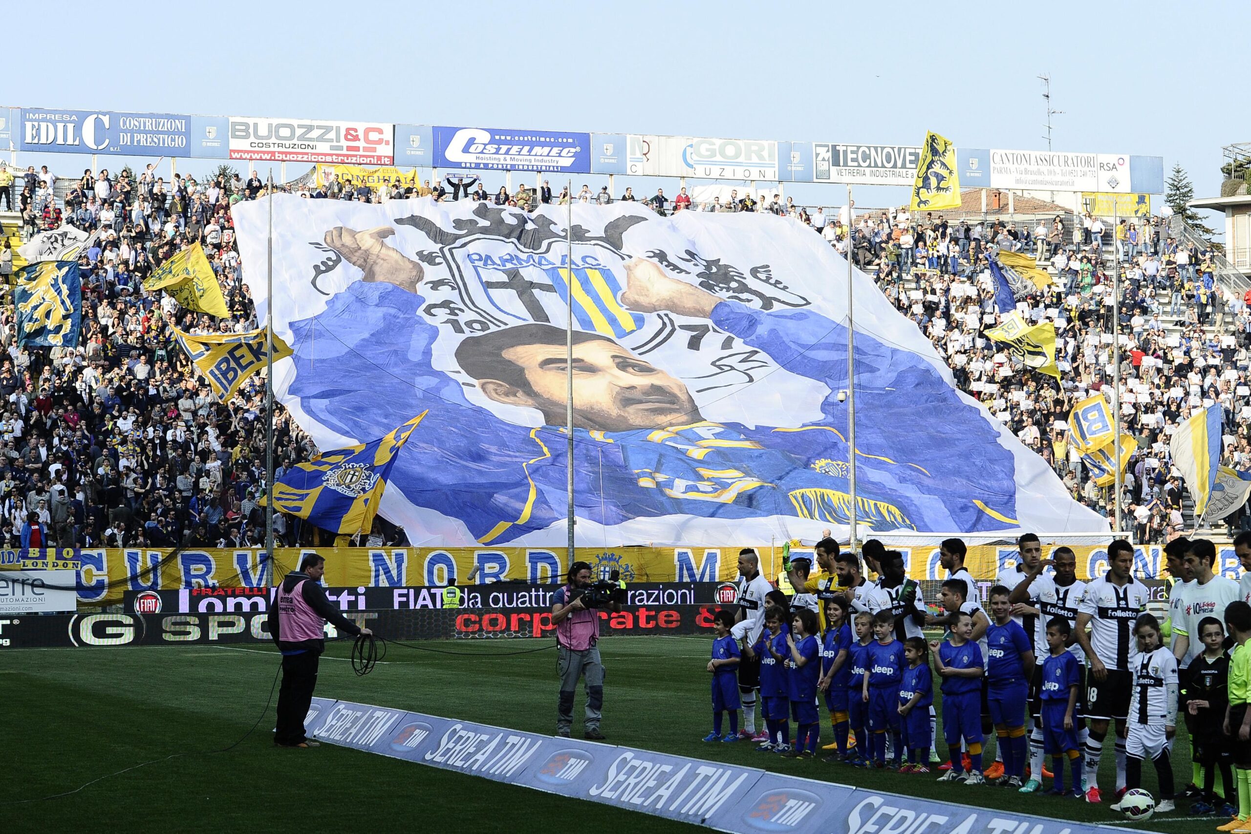 parma tifo coreografia aprile 2015 ifa scaled