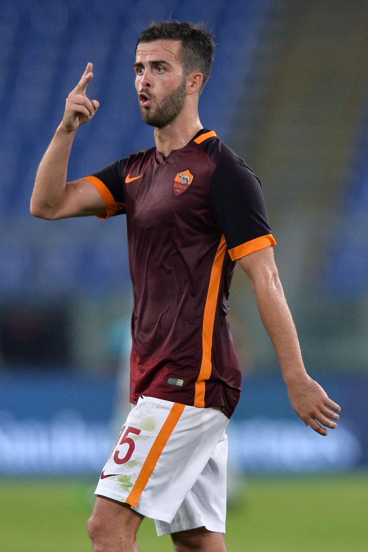 pjanic roma agosto 2015 ifa