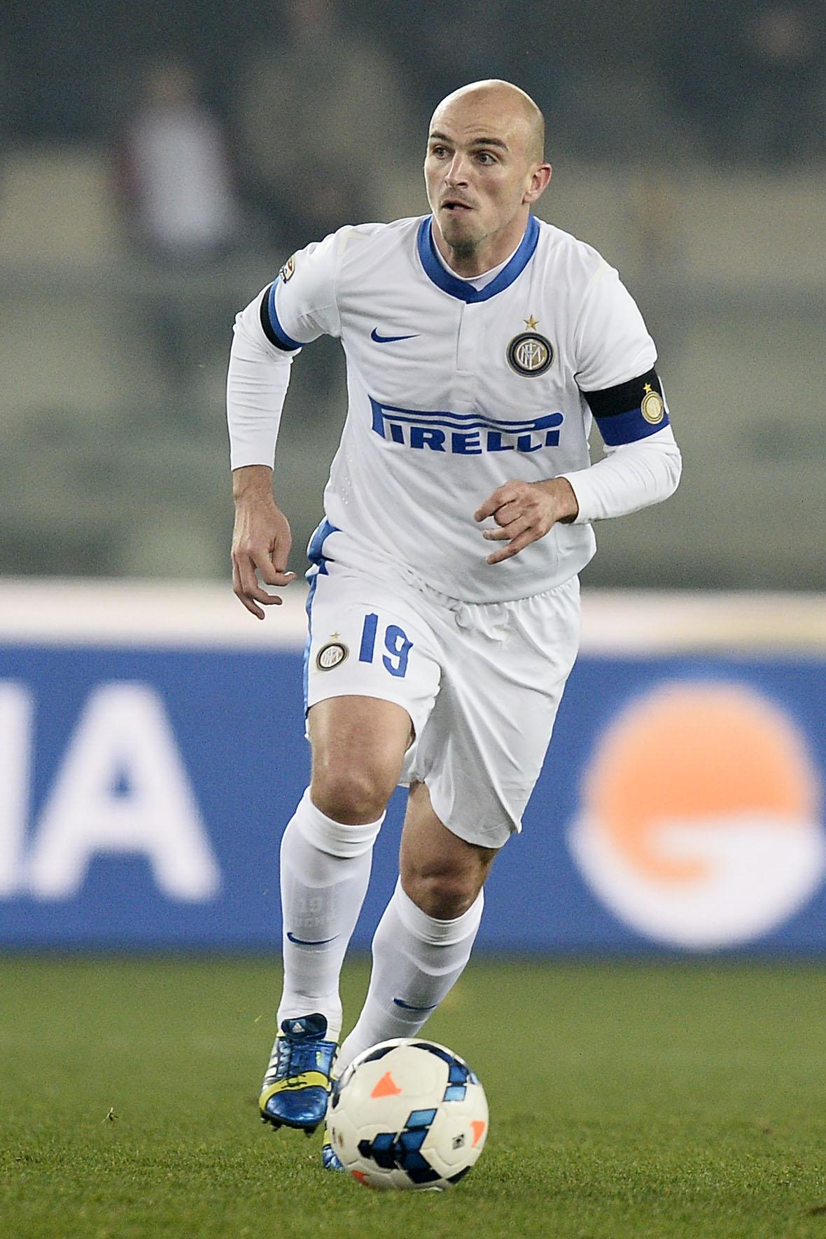 cambiasso azione inter away marzo 2014 ifa