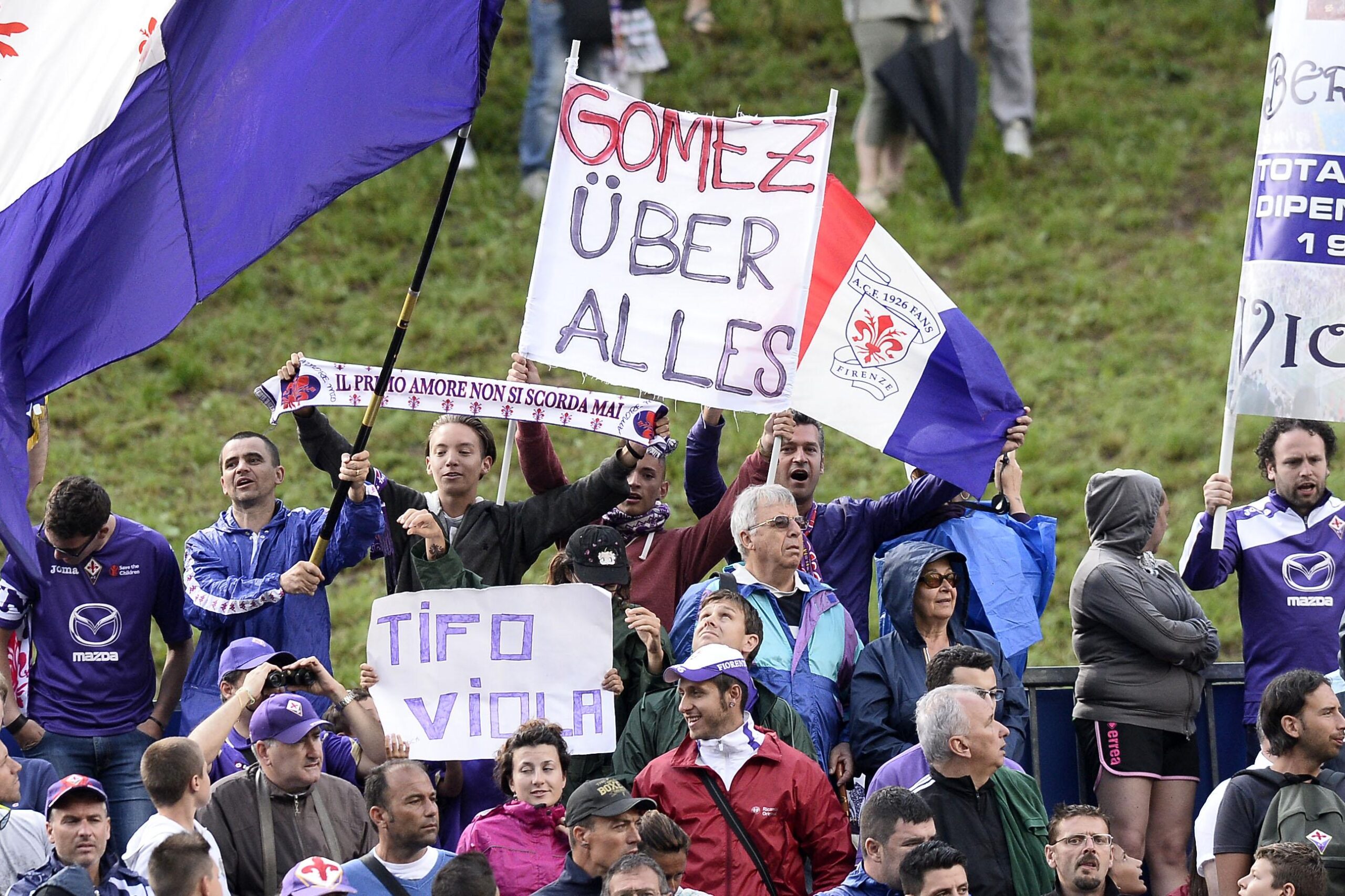 tifosi fiorentina striscione gomez ifa scaled